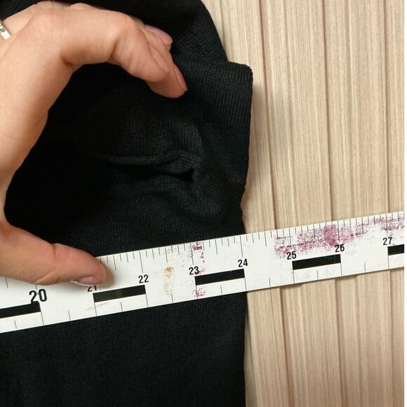 Capsule Women’s Long V-Neck Button-Up Cardigan Size 16/18 - Picture 5 of 9